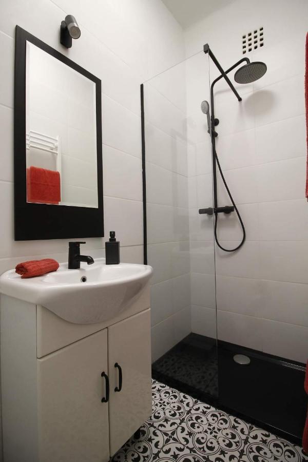 Apartament Viktoria Studioapartman Győr Zewnętrze zdjęcie